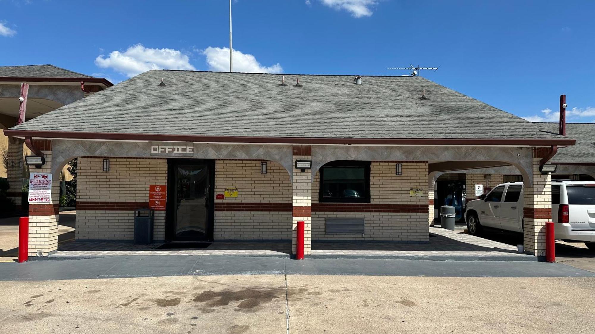 Palace Inn I-45 & Bellfort Houston Exterior photo